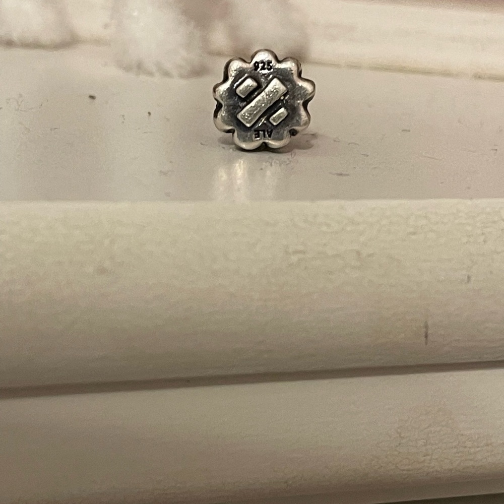 🎄Christmas tree charm!🎄 - Picture 9 of 10